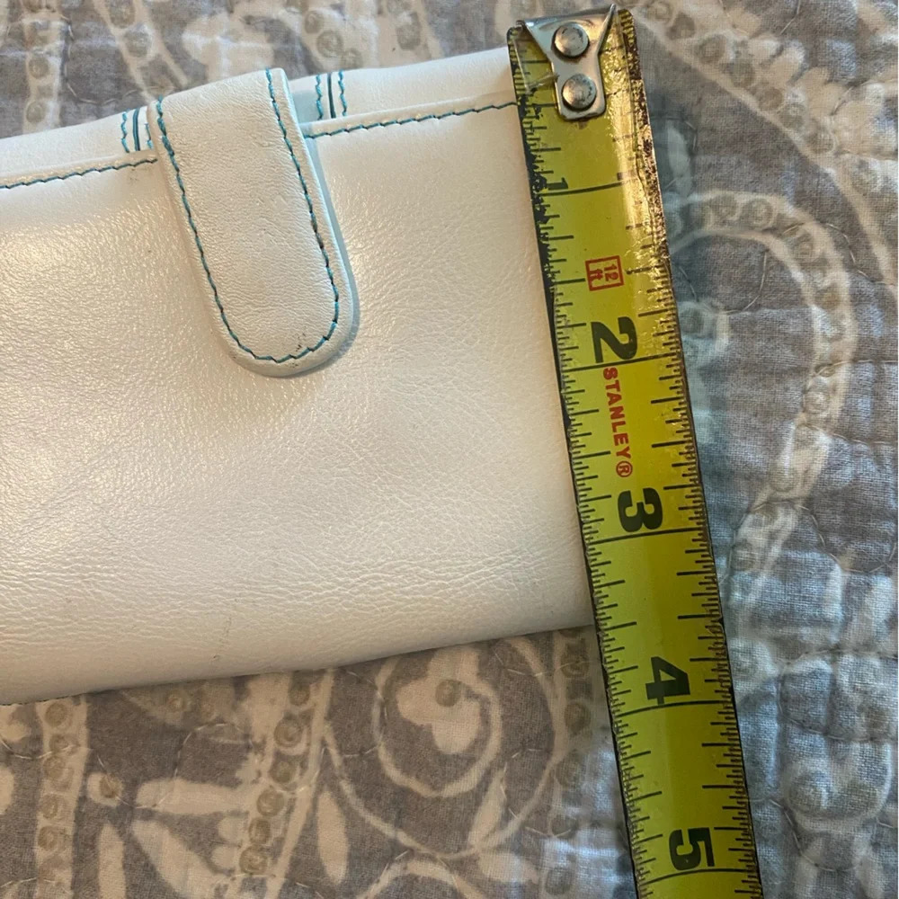 Kenneth Cole wallet midsize new with no tags white - Picture 6 of 6